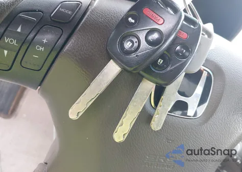 2005 Honda Accord 3.0 Ex from USA, damaged, VIN 1HGCM66585A019728